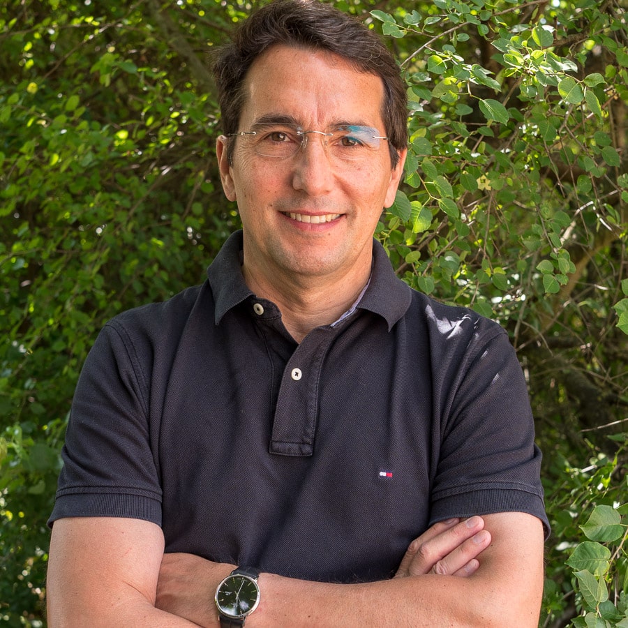 Dr. Claudio Jara